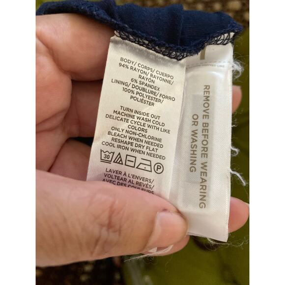 Loft Women's Dress Size 2P Navy Blue Floral Strappy Summer - Picture 10 of 10